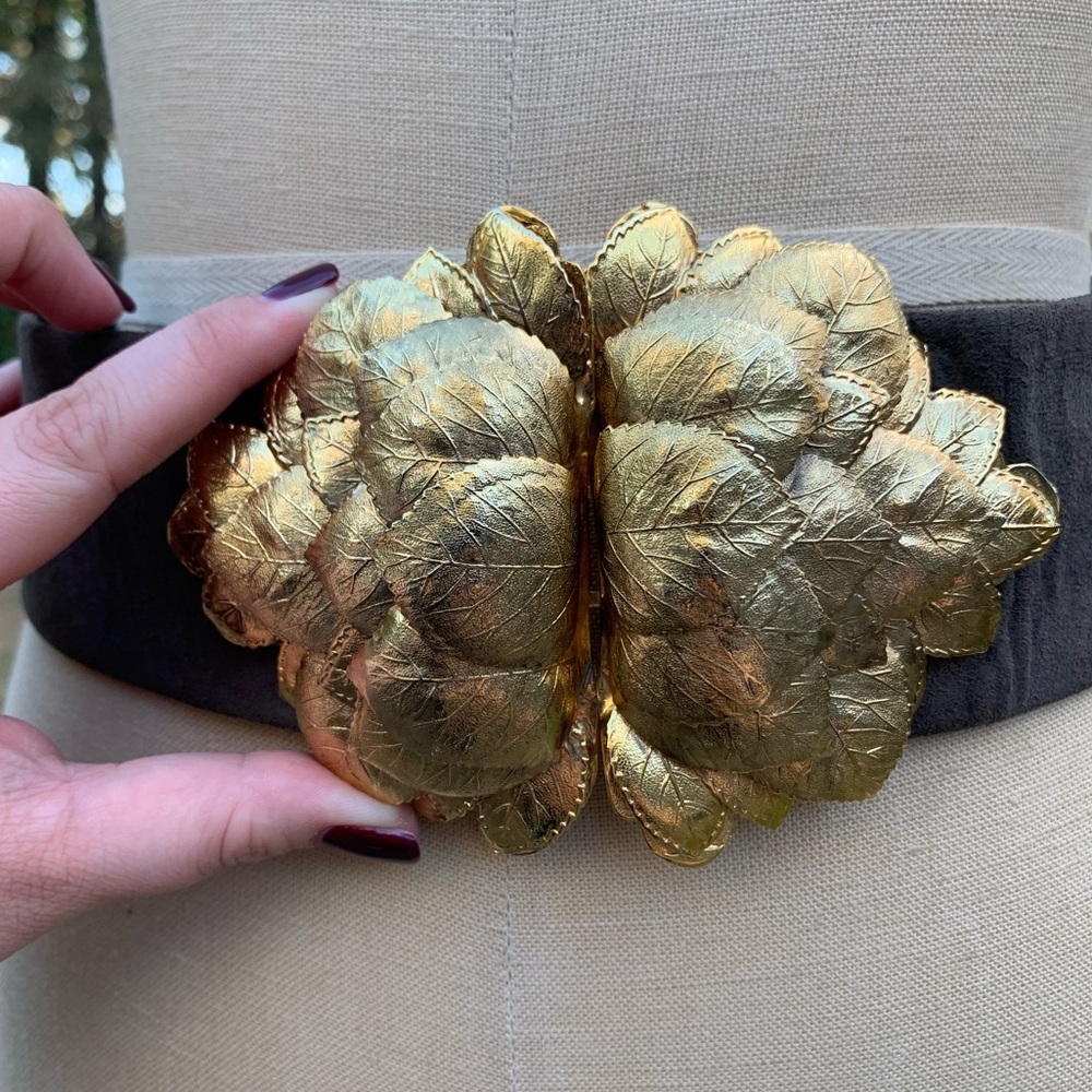 Vintage Leather/Suede & Brass Leaf Belt - Picture 16 of 16
